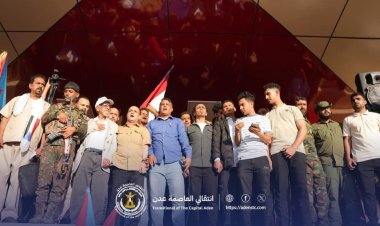 استجابة لدعوة انتقالي العاصمة .. احتشاد جماهيري واعتصام شعبي بعدن يطالب إعلان دولة الجنوب العربي