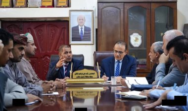 وزير الصحة ومحافظ سقطرى يناقشان تعزيز الواقع الصحي في الأرخبيل