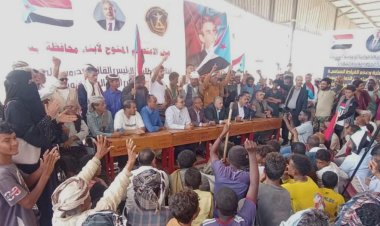 فريق التوجيه والرقابة الرئاسي يتفقد المخيم المفتوح لانتقالي أبين