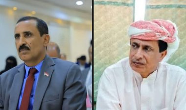 باتيس يجري اتصالًا هاتفيًا برئيس تنفيذية المهرة ويهنئه بالتطورات الأخيرة في المحافظة