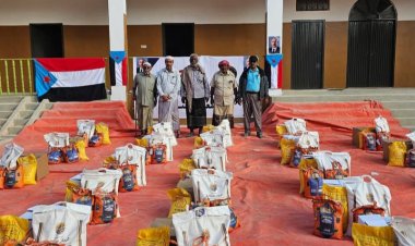 مقدمه من الرئيس الزُبيدي.. انتقالي تريم يدشن توزّيع السلال الغذائية.