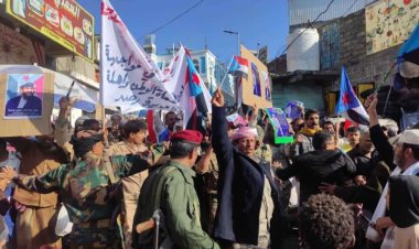 أبناء رصد يحتشدون احتفالًا بالنصر ويجددون دعمهم للقيادة الجنوبية للمطالبة بإعلان دولة الجنوب العربي