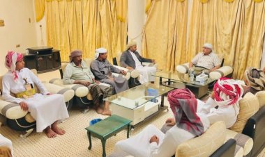 الكثيري يلتقي عددا من مشايخ ووجهاء من قبيلة آل بلعبيد في سيئون