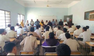 انتقالي تريم والسلطة المحلية يدشنان اختبارات الفصل الأول في مدارس المديرية