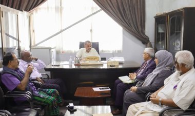 فريق الرقابة والتوجيه الرئاسي يلتقي المدير العام لجمارك ميناء المكلا