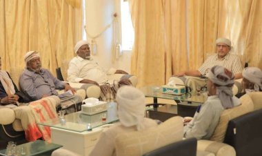 الكثيري يلتقي شيوخ وأعيان قبيلة آل نوبة والبحرية بوادي حضرموت