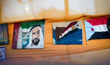 "المرسم الحر" يشارك بأعمال فنية وطنية في ساحة الاعتصام المفتوح بالعاصمة عدن