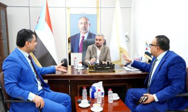 رئيس هيئة الإعلام والثقافة يناقش مع نائب وزير الإعلام والثقافة والسياحة آليات التعاطي الإعلامي مع التطورات على الساحة الجنوبية