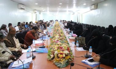 تربية ساحل حضرموت تختتم سلسلة الورشة التدريبية لشعبة التدريب والتأهيل لعام 2025م بورشة (القيم التربوية)