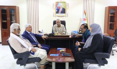 فريق التوجيه والرقابة الرئاسي يلتقي قائد المنطقة العسكرية الثانية