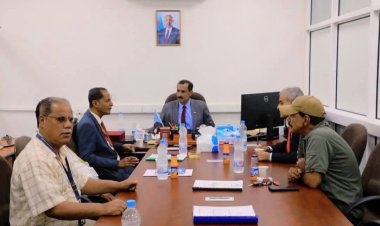 باتيس يزور مطار الريان الدولي ويشيد بانضباطه وجودة خدماته