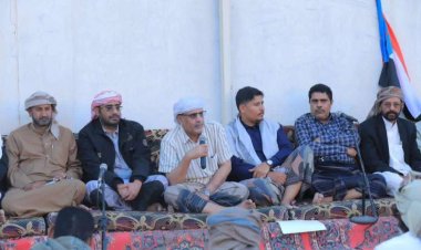 الكثيري يلتقي مشايخ ووجهاء مديرية حوره ووادي العين