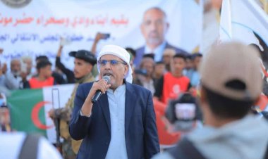 الكثيري من ساحة الاعتصام بسيئون يؤكد قرب إعلان دولة الجنوب العربي ويبارك موقف السلطة المحلية بحضرموت