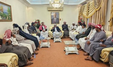 رئيس الجمعية الوطنية يستقبل وفد قبائل المناهيل من مديرية السوم