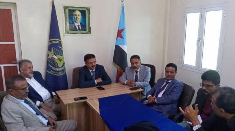 فريق التوجيه والرقابة الرئاسي يلتقي رئيس الهيئة التنفيذية لانتقالي أبين