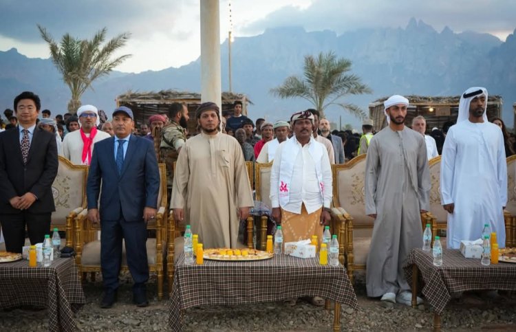 محافظ سقطرى يشهد انطلاق مهرجان الشيخ زايد التراثي الثقافي العاشر وسط حضور رسمي وشعبي واسع