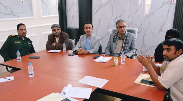 المكتب التنفيذي بمديرية عتق يعقد اجتماعه الاعتيادي للدورة الحادية عشرة للعام 2025م .