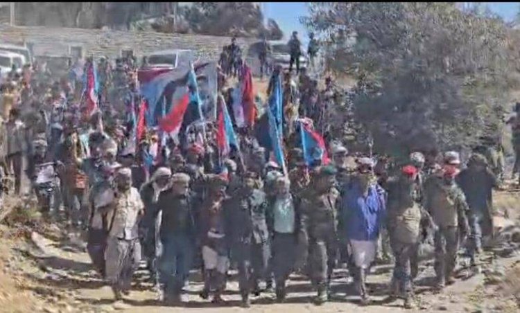 تنفيذية انتقالي الحد يافع تنظم مسيرة جماهيرية حاشدة تؤكد مباركتها انتصارات حضرموت والمهرة وشبوة