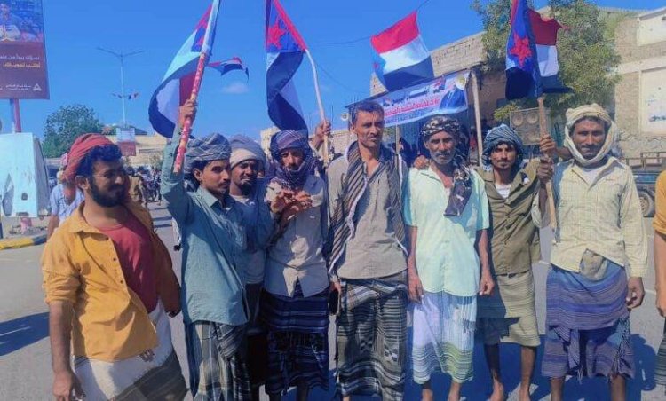 انتقالي أحور يشارك في المسيرة الجماهيرية بزنجبار احتفاءً بالنصر الكبير في وادي حضرموت