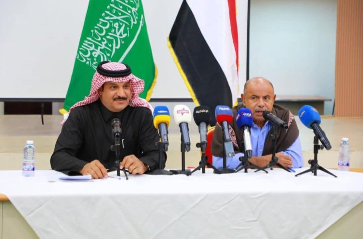 محافظ حضرموت والوفد السعودي يلتقيان الوجهاء والأعيان  والقيادات السياسية والاجتماعية بمحافظة حضرموت