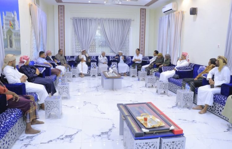 الكثيري وباعوم يزوران سكرتارية قبائل آل كثير برئاسة الشيخ عبدالله صالح