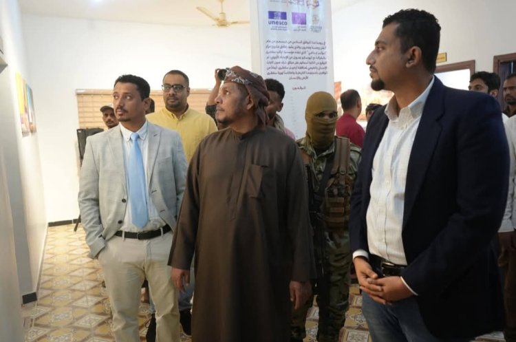 محافظ سقطرى يفتتح المركز الإبداعي «كوكب إبداعي» بدعم من اليونسكو والاتحاد الأوروبي