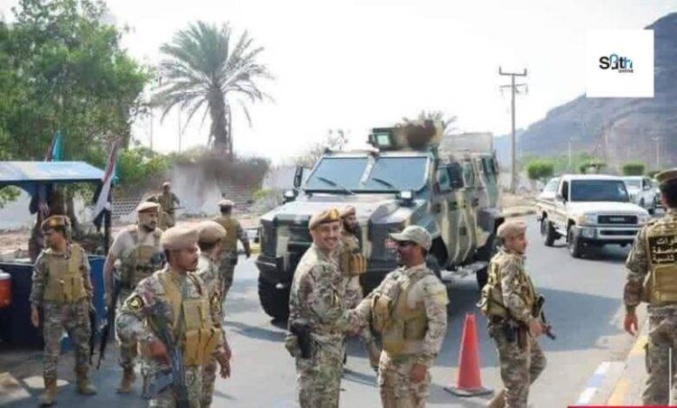قوات العاصفة الجنوبية تتسلم قصر معاشيق بالعاصمة عدن