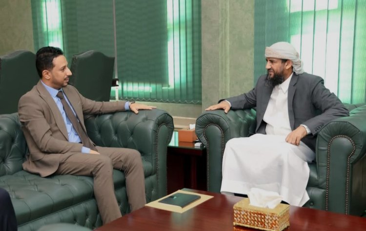 المحرمي يلتقي رئيس هيئة الأراضي ويطلع على خطط تطوير الأداء ومكافحة التعديات