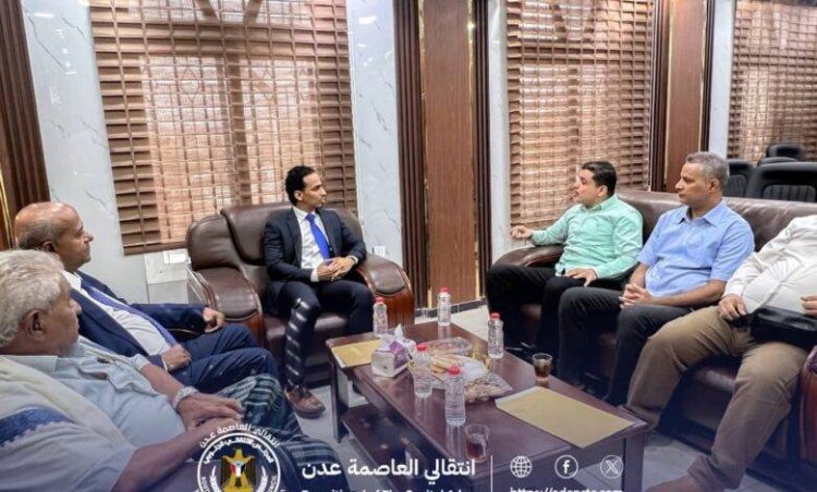 السقّاف في زيارة رسمية إلى مقر وزارة الشباب والرياضة بعدن لمناقشة أوضاع القطاع الرياضي
