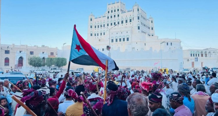 احتفاء بتحرير وادي وصحراء حضرموت حافة السحيل للألعاب الشعبية الشبواني تنظم ريحة في لعبة الشبواني