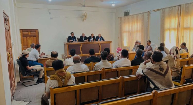 الكثيري وباعوم يتفقدان سير العمل في المجمع القضائي بسيئون