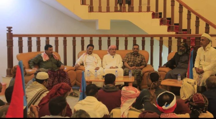 الكثيري يستقبل وفدًا من مديرية حريضة