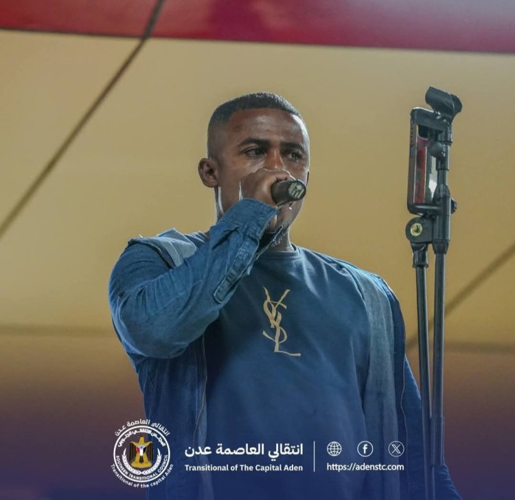 أمسية فنية تشعل ساحة الاعتصام المفتوح بخور مكسر