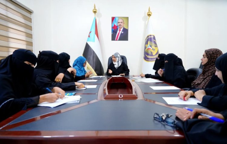 هيئة المرأة والطفل تشيد بالحضور والمشاركة المميزة للمرأة الجنوبية في مخيمات الاعتصام