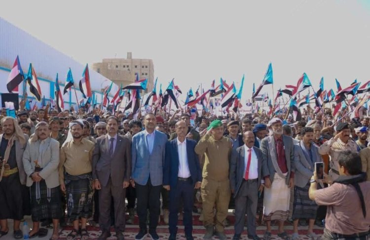 مهرجان جماهيري حاشد في عتق احتفاءً بانتصارات القوات الجنوبية والمطالبة بإعلان دولة الجنوب