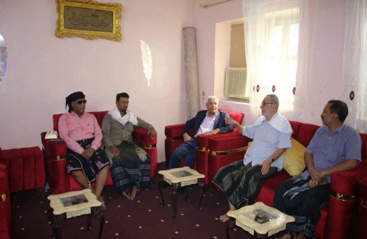 باتيس يحيي الذكرى الثانية عشرة لاستشهاد البطل عمر بازنبور بزيارة أسرته في المكلا