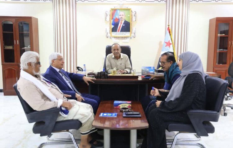 فريق التوجيه والرقابة الرئاسي يلتقي قائد المنطقة العسكرية الثانية