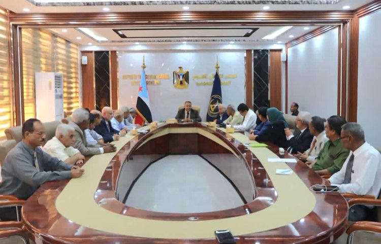 مجلس المستشارين يشيد بالاصطفاف الرسمي والشعبي خلف الرئيس الزُبيدي لاستعادة دولة الجنوب العربي