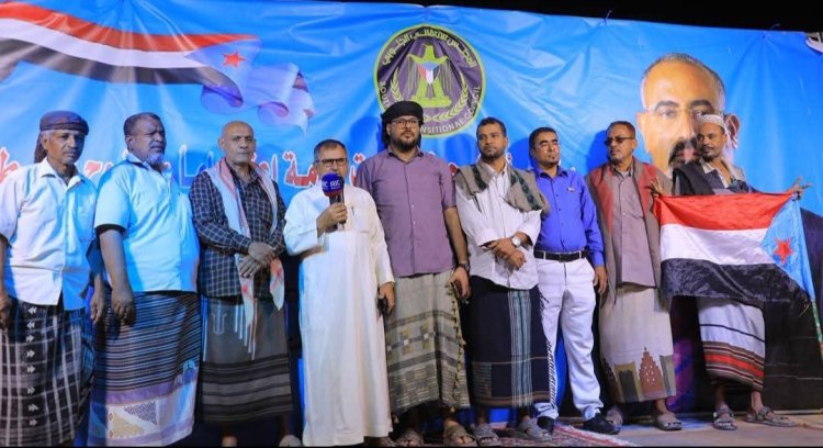 مخيم الإعتصام المفتوح بساحة القرار قرارنا يشهد انضمامات قيادية وكلمات ثورية