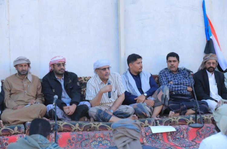 الكثيري يلتقي مشايخ ووجهاء مديرية حوره ووادي العين