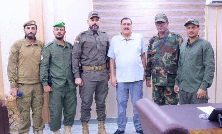 مدير عام شرطة عدن يشيد بجهود قوات الطوارئ ويكرم قيادتها الأمنية