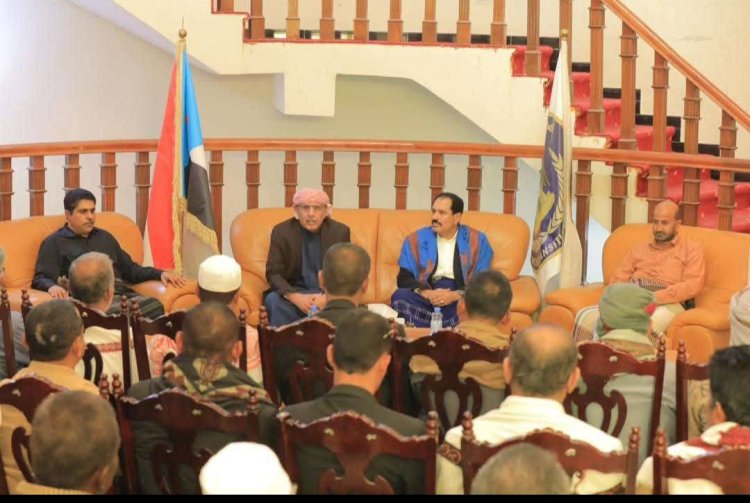 رئيس الجمعية الوطنية يستقبل مشايخ ووجهاء مديرية ساه