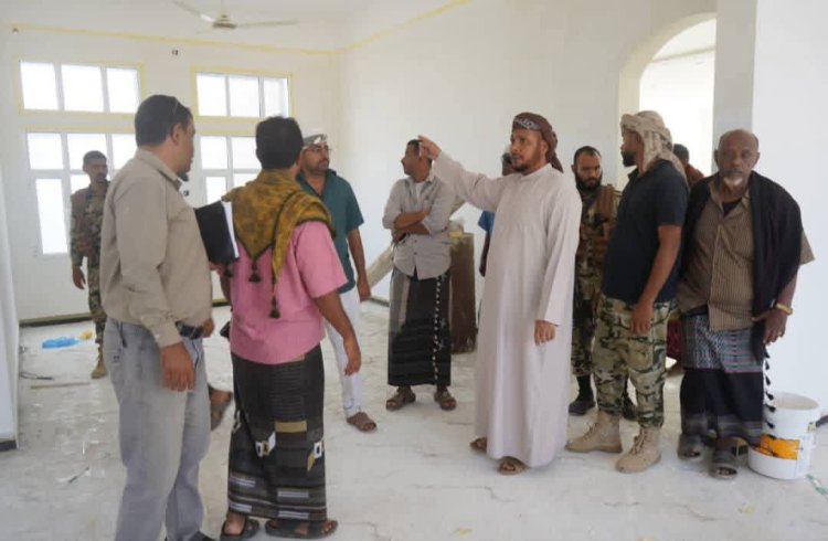 المحافظ الثقلي يطلع على سير الأعمال النهائية لمبنى ديوان المحافظة