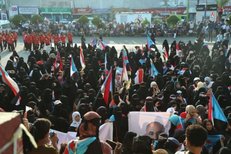حرائر تبن ينظمن مسيرة شعبية داعمة لإعلان دولة الجنوب العربي