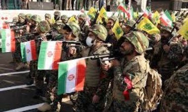 مقتل عنصر من قوات الباسيج خلال التظاهرات في غرب إيران