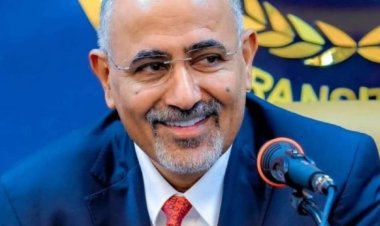 بن بريك: يهنئ بالعام الميلادي الجديد ويؤكد أهمية السلام والتسامح