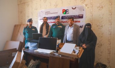 أمين عام محلي المهرة يدشّن تسليم ترميم وتجهيز قسم جرائم الابتزاز الإلكتروني بإدارة البحث الجنائي