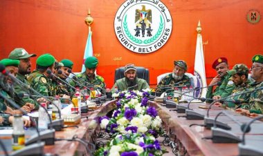 العميد الوالي يترأس اجتماعا أمنيا لقادة الأحزمة الأمنية ويؤكد الجاهزية لتنفيذ توجيهات القيادة العليا