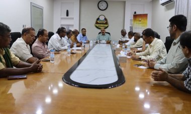 تنفيذاً لتوجيهات المحافظ الخنبشي، تربية ساحل حضرموت تعقد اجتماعاً تدشن به انطلاق الفصل الدراسي الثاني بمديريات الساحل كافة