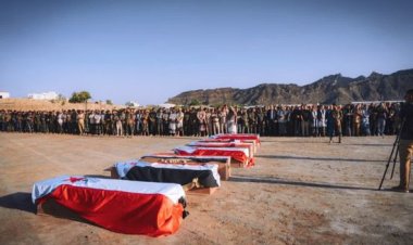 الرئيس الزبيدي في وداع الشهداء وزيارة الجرحى.. قيادة في قلب الميدان